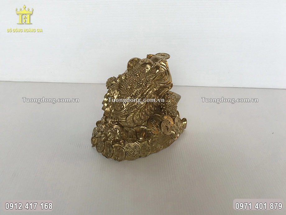 Không gian phòng khách, phòng làm việc là nơi thích hợp đặt tượng